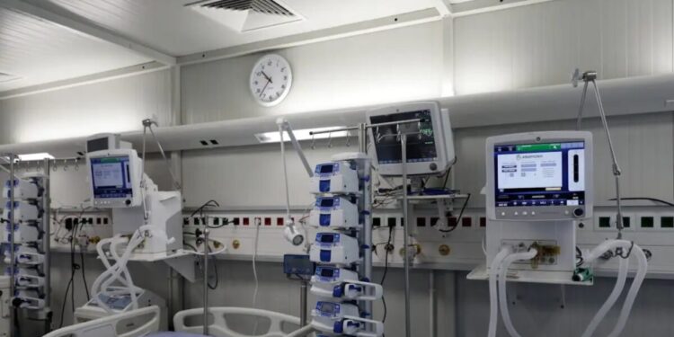 Καρδίτσα: Κρίσιμη η κατάσταση του 12χρονου που έπαθε εγκαύματα ρίχνοντας οινόπνευμα στο τζάκι