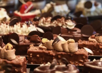 Στα ύψη οι τιμές των γλυκισμάτων ενόψει των γιορτών