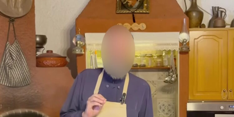 Η γνωριμία με την αρχηγό, η βαλίτσα με τα ναρκωτικά που μετέφεραν στη Ρόδο και η παγίδα της αστυνομίας – Όλα όσα είπε ο δεύτερος ρασοφόρος και φίλος του ιερέα youtuber