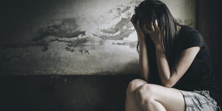 Πύργος: Χειροπέδες σε 2 ανήλικους – Κατηγορούνται πως προσπάθησαν να βιάσουν 16χρονη