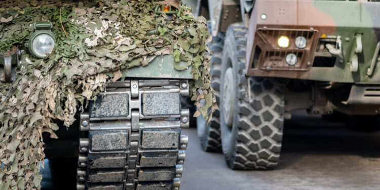 Η ΕΕ εγκρίνει το «Omnibus V»: Ταχύτερες αδειοδοτήσεις και ενίσχυση της ευρωπαϊκής αμυντικής βιομηχανίας