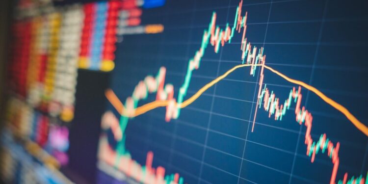 Wall Street: Ο Dow σημειώνει ρεκόρ, αλλά ο Nasdaq υποχωρεί