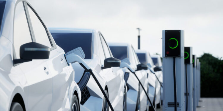 Βρετανία: «Χιλιομετρικό φόρο» στα ηλεκτρικά αυτοκίνητα συζητά η κυβέρνηση για να αυξήσει τα κρατικά έσοδα