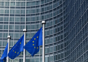 Πράσινο φως Κομισιόν για νέα δέσμη μέτρων για το ευρωπαϊκό εξάμηνο