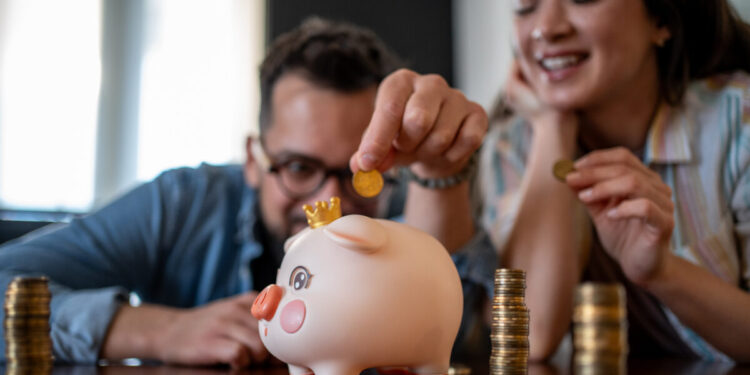 Eurostat: Αύξηση 22,3% στο πραγματικό εισόδημα των Ελλήνων μέσα σε 6 χρόνια