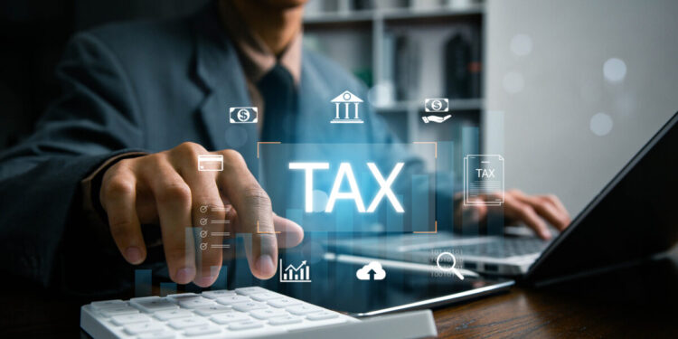 ΕΝΦΙΑ και ελάχιστο εισόδημα: Τι αλλάζει μετά τις νέες εξαγγελίες του Κυριάκου Πιερρακάκη