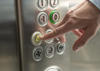 Ασανσέρ: Παράταση για 7 μήνες για την απογραφή