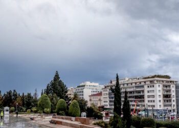 Καιρός αύριο: Τοπικές βροχές σε Ιόνιο, Ήπειρο και Κρήτη – Στους 19 βαθμούς η θερμοκρασία στην Αττική