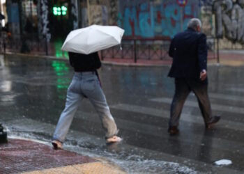Καιρός αύριο: Ισχυρές βροχές και καταιγίδες σε όλη τη χώρα – Χιόνια στα βορειοδυτικά