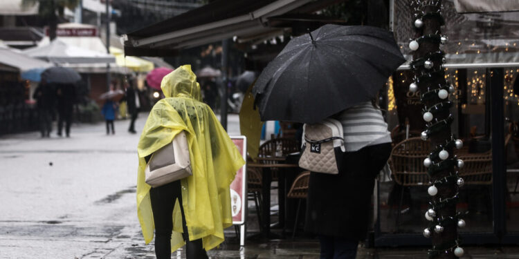 Κακοκαιρία Adel: Ισχυρές βροχές και καταιγίδες σε 10 περιοχές μέχρι την Παρασκευή – Επικαιροποιήθηκε το έκτακτο δελτίο