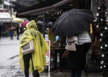 Η κακοκαιρία Adel φέρνει ισχυρές βροχές και καταιγίδες σε 10 περιοχές μέχρι την Παρασκευή – Επικαιροποιήθηκε το έκτακτο δελτίο