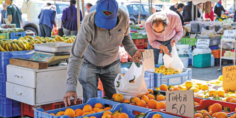Στον «αέρα» οι λαϊκές αγορές