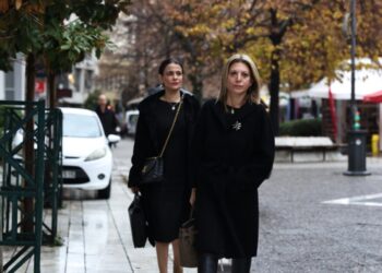 Τέμπη: Συνεχίζεται η δίκη για τα χαμένα βίντεο της εμπορικής αμαξοστοιχίας – «Πυρά» Καρυστιανού κατά του εφέτη ανακριτή