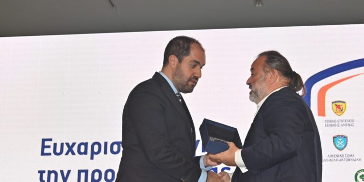 Μάριος Ηλιόπουλος: Η SEAJETS δωρίζει πυροσβεστικά οχήματα στο κράτος