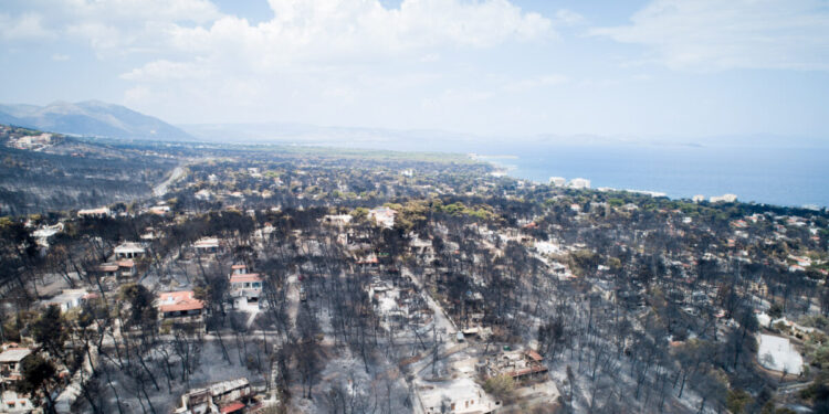 Μάτι: Έρευνα για τις επιπτώσεις της φονικής φωτιάς στους εφήβους: 1 στους 2 με μετατραυματικό στρες και εφιάλτες