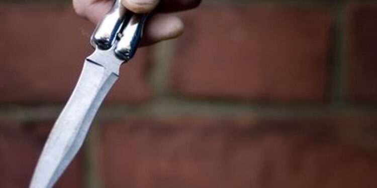 Αγρίνιο: Κυκλοφορούσε με σουγιά και συνελήφθη