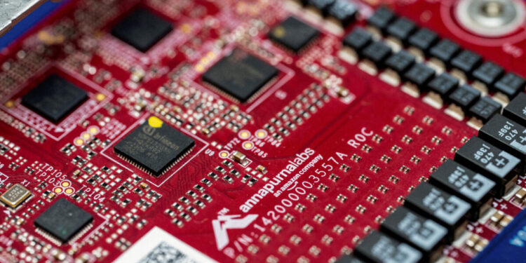 Nvidia και Microsoft επενδύουν έως και 15 δισ. δολάρια στην Anthropic
