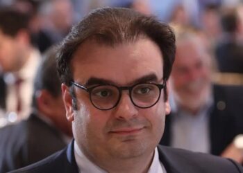 Bloomberg: Ο Πιερρακάκης ανακοινώνει σήμερα την υποψηφιότητά του για την προεδρία του Eurogroup