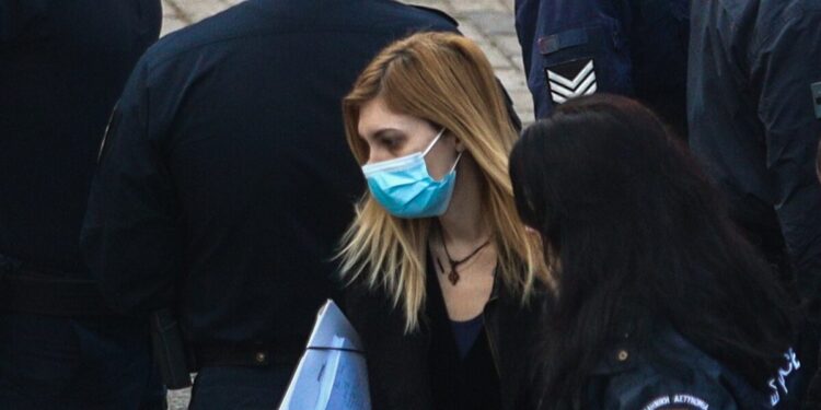 Ρούλα Πισπιρίγκου: Εκτάκτως στο νοσοκομείο με αφόρητους πόνους