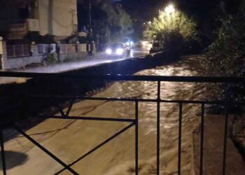 «Συναγερμός» σε Βόνιτσα και Λευκάδα λόγω των ακραίων καιρικών φαινομένων – Μπαράζ κλήσεων για αντλήσεις υδάτων