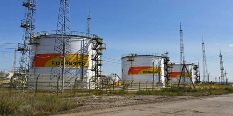 Rosneft: Οι κυρώσεις των ΗΠΑ σε Ρωσία και Κίνα θα φέρουν οικονομική κρίση σε πολλές δυτικές χώρες