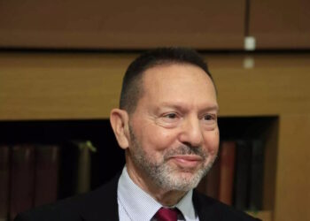 Στουρνάρας: Αντίθετος σε μείωση των επιτοκίων το Δεκέμβριο 2025