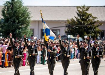Ένοπλες Δυνάμεις: Αυξάνονται οι μισθοί των υπαξιωματικών, αναβαθμίζεται ο ρόλος τους – Τι προβλέπει το νομοσχέδιο του ΥΠΕΘΑ