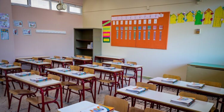 Κακοκαιρία Adel: Οι περιοχές που τα σχολεία σήμερα είναι κλειστά – Αναλυτικά η λίστα