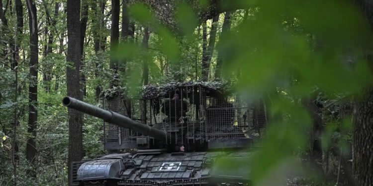 Koμισιόν: Αν δεν βάλουμε την Ουκρανία στην ΕΕ, δεν θα μπορέσουμε να αμυνθούμε απέναντι στη Ρωσία