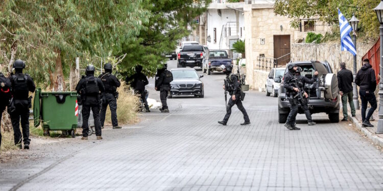 Μακελειό στα Βορίζια: «Ο γαμπρός μου δεν έκανε τίποτα, πήγε μόνο τον άντρα μου στο νοσοκομείο» λέει η γυναίκα του 39χρονου Φανούρη