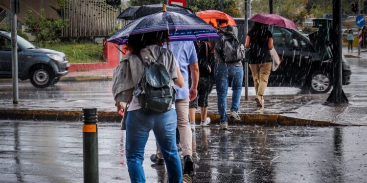 Καιρός – Τσατραφύλλιας: Δυνατές βροχές και καταιγίδες από το Σάββατο μέχρι τη Δευτέρα – Φόβοι για πλημμύρες