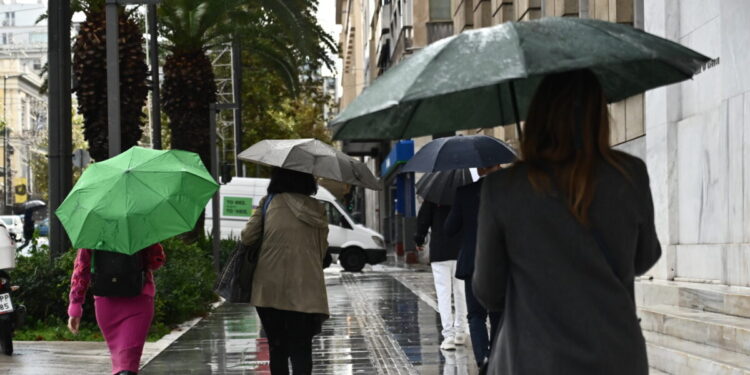 Κακοκαιρία Adel: Σε «Red Code» παραμένουν Ήπειρος, δυτική Ελλάδα και άλλες 7 περιοχές – Που θα χτυπήσουν τα φαινόμενα