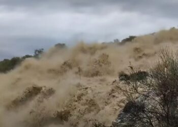 Κακοκαιρία Adel: Φούσκωσε ρέμα στην Αμφιλοχία και κατεβαίνει χείμαρρος στον Αμβρακικό – Δείτε βίντεο