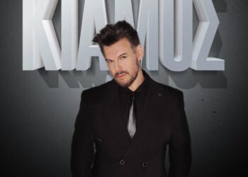 Ο Πάνος Κιάμος σε περιοδεία στην Αυστραλία