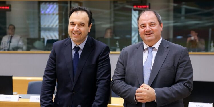 Παπαστεργίου: Να διαμορφώσουμε ένα ευρωπαϊκό ρυθμιστικό πλαίσιο που θα διευκολύνει την ανάπτυξη του διαστημικού οικοσυστήματος