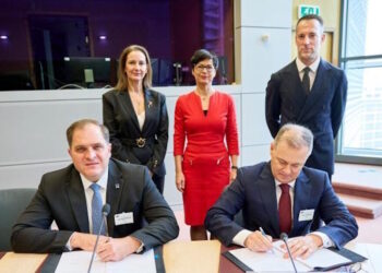 ΑΑΔΕ: Συμφωνία Ελλάδας – Αλβανίας για τους «Πράσινους Διαδρόμους»