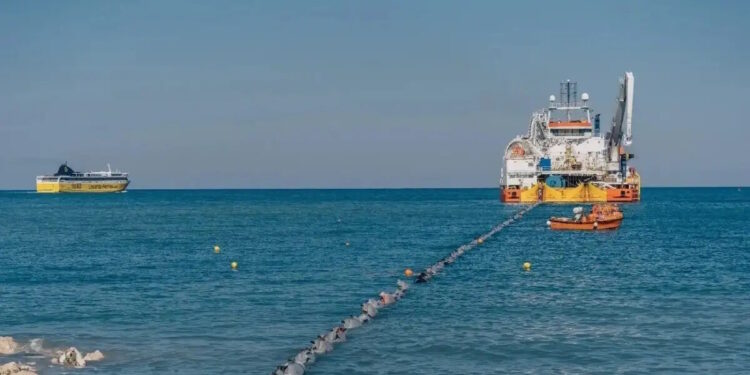 ΑΔΜΗΕ: Τρεις φορές μεγαλύτερη η αναλογία οφέλους – κόστους για τις διασυνδέσεις Δωδεκανήσων και Βορείου Αιγαίου