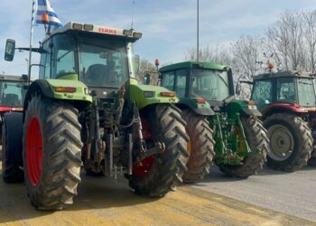 Κραυγή αγωνίας από εμπόρους, ξενοδόχους και εστίαση για την τεράστια ζημιά από τα αγροτικά μπλόκα