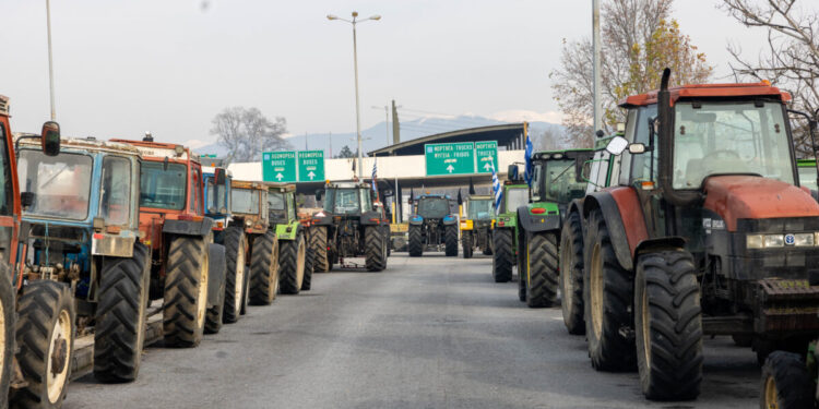 Το πρόγραμμα των αγροτών για τα μπλόκα και το άνοιγμα των διοδίων στις γιορτές – Νέα σύσκεψη στη Νίκαια σήμερα