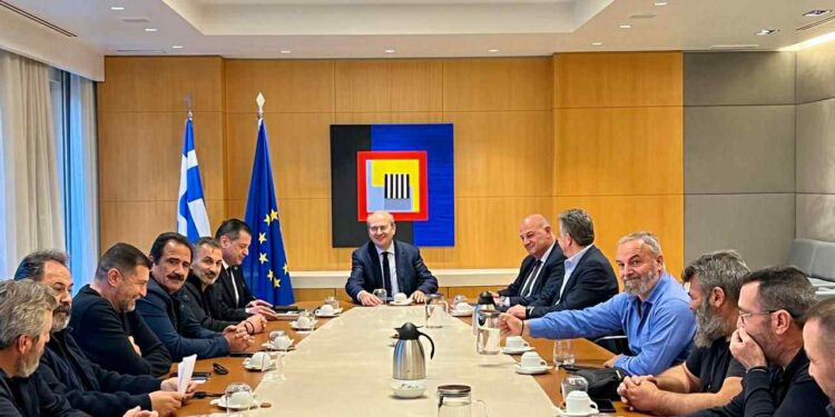 Κυβέρνηση σε αγρότες από την Κρήτη: Οι όποιες διευθετήσεις δεν μπορούν να υπερβούν τη συμφωνία με την Κομισιόν