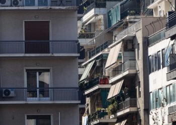 Στεγαστική κρίση: «Φρένο» στο ράλι ενοικίων και φόροι στη βραχυχρόνια μίσθωση – 75 συστάσεις για το ευρωπαϊκό σχέδιο προσιτής κατοικίας