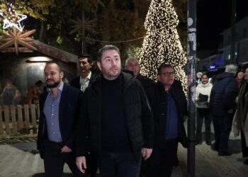 Τα μηνύματα Ανδρουλάκη εν μέσω φαγητού στην Καισαριανή