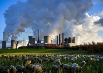 Επενδύσεις 4 δισ. ευρώ στη δέσμευση και αποθήκευση διοξειδίου του άνθρακα