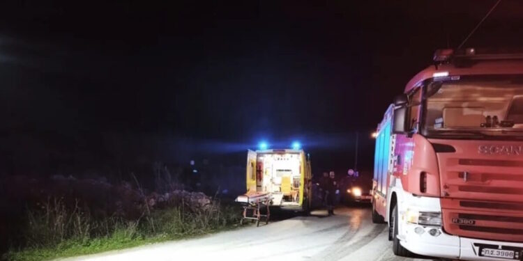 Άρτα: Νεκρός οδηγός φορτηγού που μετέφερε λάδια και ανατράπηκε στην Ιόνια Οδό