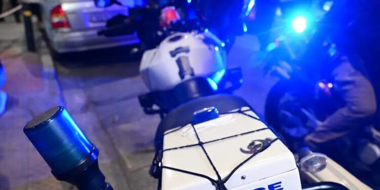 Θεσσαλονίκη: Σύλληψη δύο 18χρονων μετά από «χτυπήματα» σε θυρίδες παραλαβής