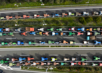 Οι αγρότες κλιμακώνουν τις κινητοποιήσεις τους: Κλείνουν και το τελωνείο του Προμαχώνα