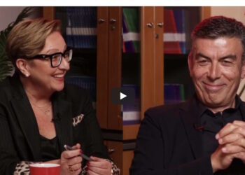 Το ΔΙΑΚΡΟΤΗΜΑ εγκαινιάζει μια νέα εποχή επικοινωνίας με σειρά podcast