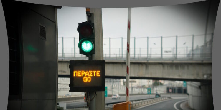 Αττική οδός: Αυξήσεις στα διόδια από 1η Ιανουαρίου, τι ισχύει για όλα τα οχήματα