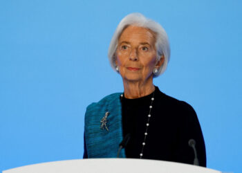 Αισιόδοξη η Λαγκάρντ για την ανάπτυξη, αβέβαιη όμως για τον πληθωρισμό