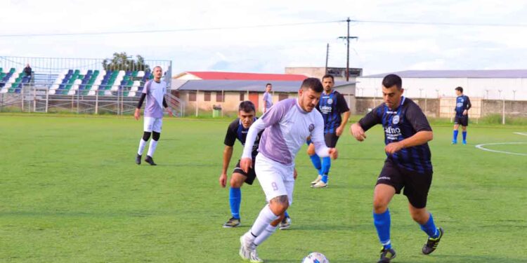 «Καρέ» Ζωγάκη και εκτός έδρας νίκη ο Ασαλάγητος 4-5 τον ΑΟ Ελαιοφύτου (φωτορεπορτάζ)